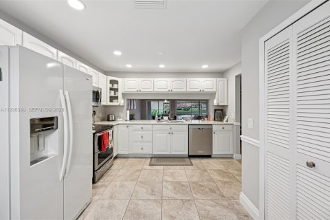 Adosado en venta en Deerfield Beach, Florida, 3 dormitorios, 181.9 m2 № 1998361 - foto 15