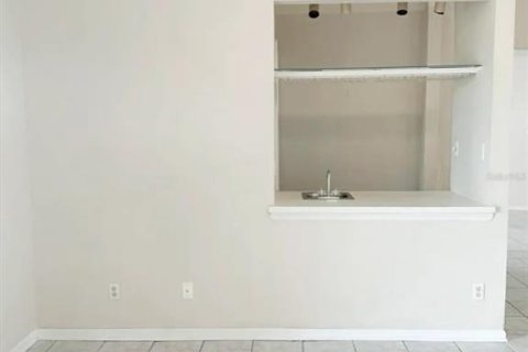 Villa ou maison à vendre à Orlando, Floride: 4 chambres, 214.42 m2 № 2338893 - photo 7