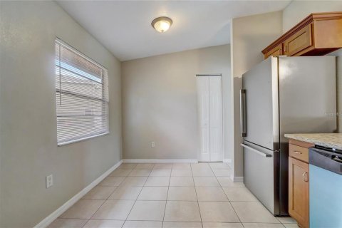 Villa ou maison à vendre à Kissimmee, Floride: 3 chambres, 131.92 m2 № 2230516 - photo 11