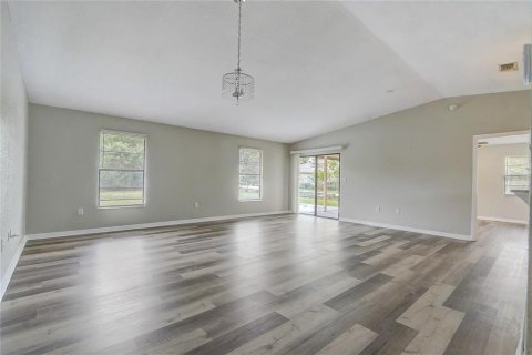 Villa ou maison à vendre à Kissimmee, Floride: 3 chambres, 131.92 m2 № 2230516 - photo 5