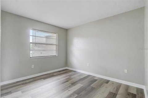 Villa ou maison à vendre à Kissimmee, Floride: 3 chambres, 131.92 m2 № 2230516 - photo 16