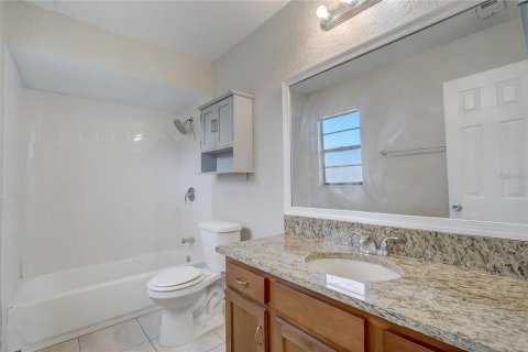 Villa ou maison à vendre à Kissimmee, Floride: 3 chambres, 131.92 m2 № 2230516 - photo 15