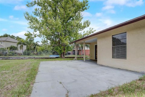 Villa ou maison à vendre à Kissimmee, Floride: 3 chambres, 131.92 m2 № 2230516 - photo 24
