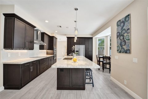 House in Weston, Florida 4 bedrooms, 248.23 sq.m. № 2058768 - photo 21