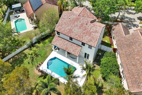 House in Weston, Florida 4 bedrooms, 248.23 sq.m. № 2058768 - photo 7