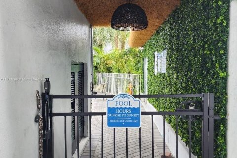 Apartment in Miami Beach, Florida 46.45 sq.m. № 1967376 - photo 6