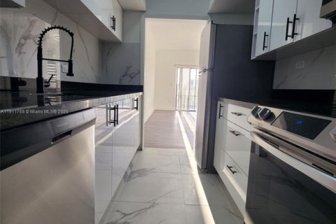 Apartment in Miami Beach, Florida 46.45 sq.m. № 1967376 - photo 19