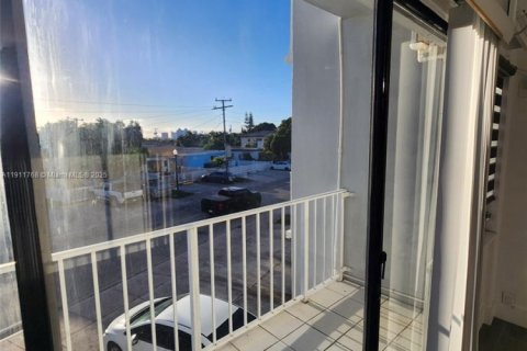 Apartment in Miami Beach, Florida 46.45 sq.m. № 1967376 - photo 22