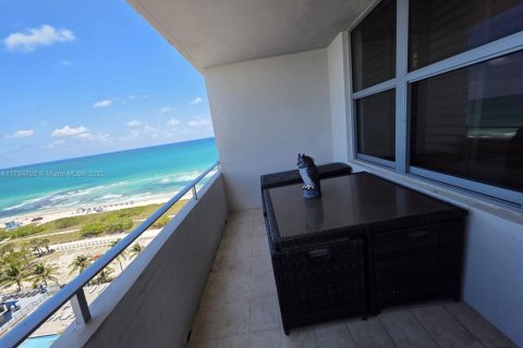 Снять в аренду кондоминиум в Серфсайд, Флорида 1 спальня, 85.28м2, № 1959588 - фото 10