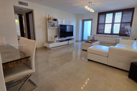 Кондоминиум с 1 спальней в Серфсайд, Флорида № 1959588