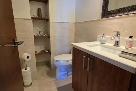 Снять в аренду кондоминиум в Серфсайд, Флорида 1 спальня, 85.28м2, № 1959588 - фото 29