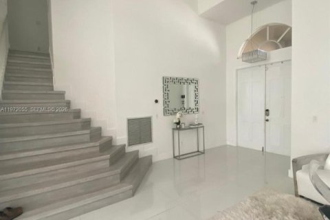 Villa ou maison à louer à Pembroke Pines, Floride: 4 chambres, 233.46 m2 № 2042283 - photo 29