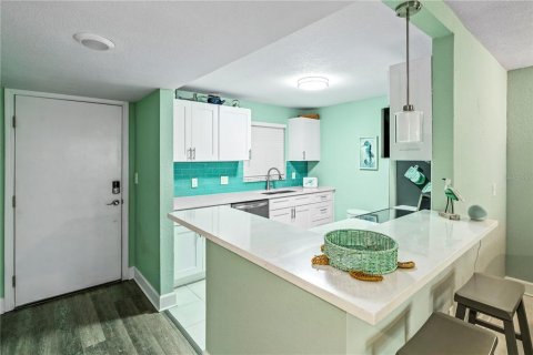Copropriété à vendre à North Redington Beach, Floride: 2 chambres, 90.21 m2 № 2384439 - photo 7