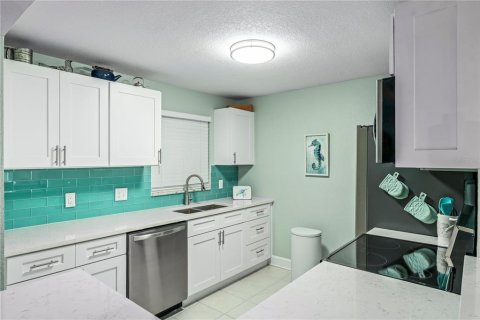 Copropriété à vendre à North Redington Beach, Floride: 2 chambres, 90.21 m2 № 2384439 - photo 8