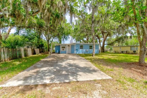 House in New Smyrna Beach, Florida 2 bedrooms, 88.54 sq.m. № 2120358