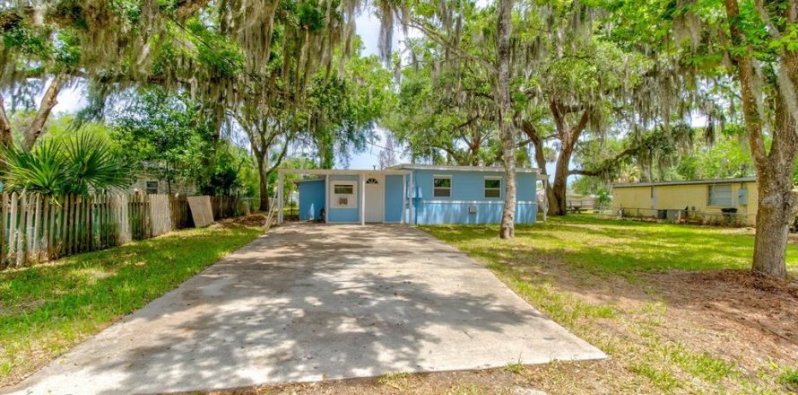 House in New Smyrna Beach, Florida 2 bedrooms, 88.54 sq.m. № 2120358