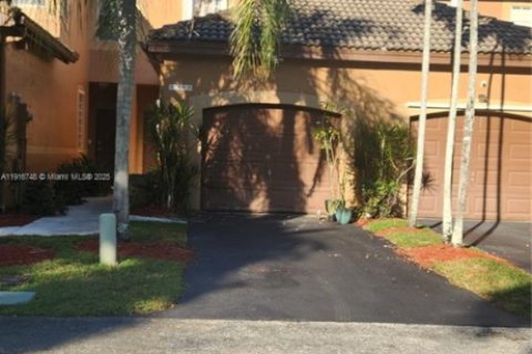 Touwnhouse à Weston, Floride 2 chambres, 105.07 m2 № 1972772