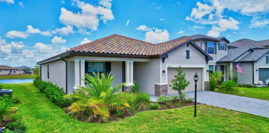 Casa en Bradenton, Florida 3 dormitorios, 171.78 m2 № 2198608