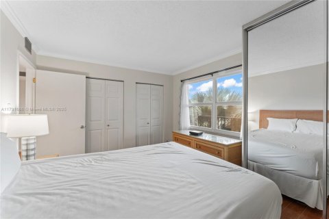Condo in Pembroke Pines, Florida, 1 bedroom  № 1683986 - photo 20