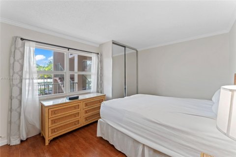 Condo in Pembroke Pines, Florida, 1 bedroom  № 1683986 - photo 18