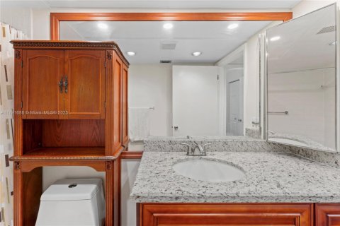 Condo in Pembroke Pines, Florida, 1 bedroom  № 1683986 - photo 22