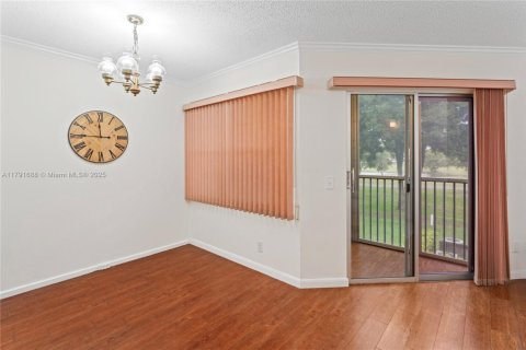 Condo in Pembroke Pines, Florida, 1 bedroom  № 1683986 - photo 11