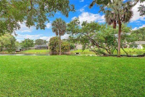 Condo in Coconut Creek, Florida, 3 bedrooms  № 1878844 - photo 2