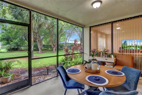 Condo in Coconut Creek, Florida, 3 bedrooms  № 1878844 - photo 26