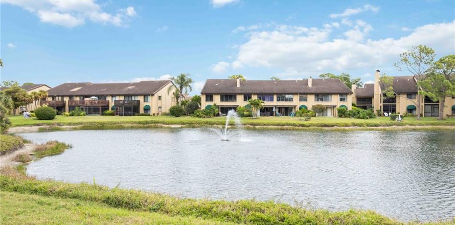 Condo in Sarasota, Florida, 2 bedrooms  № 2345224