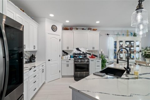 House in Hernando Beach, Florida 3 bedrooms, 150.87 sq.m. № 1538288 - photo 11