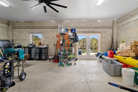 House in Hernando Beach, Florida 3 bedrooms, 150.87 sq.m. № 1538288 - photo 6