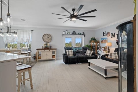 House in Hernando Beach, Florida 3 bedrooms, 150.87 sq.m. № 1538288 - photo 14