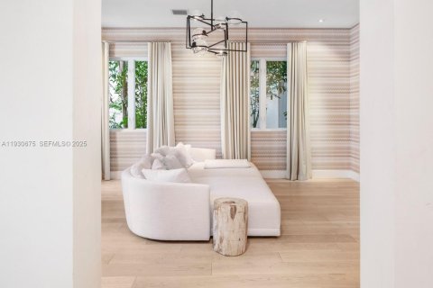 Villa ou maison à louer à Miami, Floride: 4 chambres, 352.1 m2 № 1990739 - photo 6