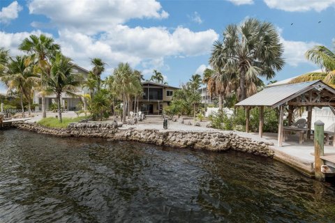 House in Key Largo, Florida 3 bedrooms, 89.19 sq.m. № 1821812 - photo 20