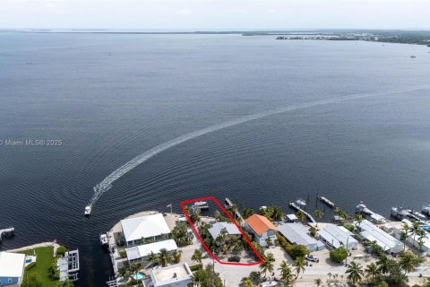 House in Key Largo, Florida 3 bedrooms, 89.19 sq.m. № 1821812 - photo 27