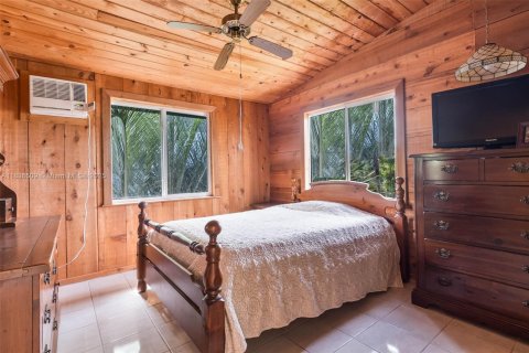 House in Key Largo, Florida 3 bedrooms, 89.19 sq.m. № 1821812 - photo 12