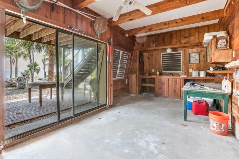 House in Key Largo, Florida 3 bedrooms, 89.19 sq.m. № 1821812 - photo 13