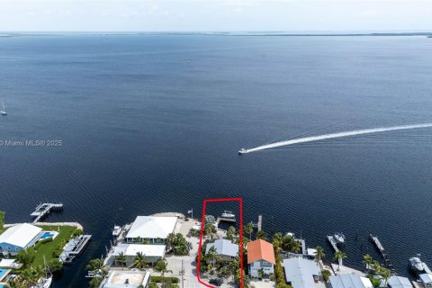House in Key Largo, Florida 3 bedrooms, 89.19 sq.m. № 1821812 - photo 22
