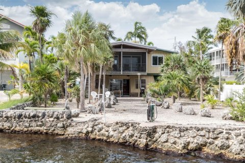 House in Key Largo, Florida 3 bedrooms, 89.19 sq.m. № 1821812 - photo 19