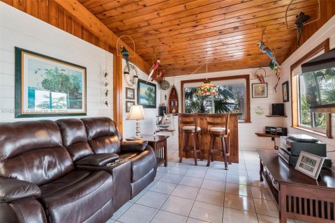 House in Key Largo, Florida 3 bedrooms, 89.19 sq.m. № 1821812 - photo 7