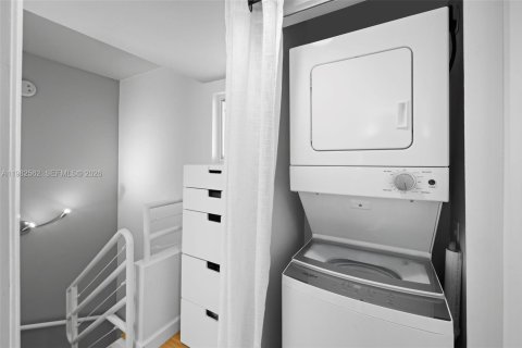 Снять в аренду кондоминиум в Майами, Флорида 1 спальня, 69.68м2, № 2050765 - фото 22