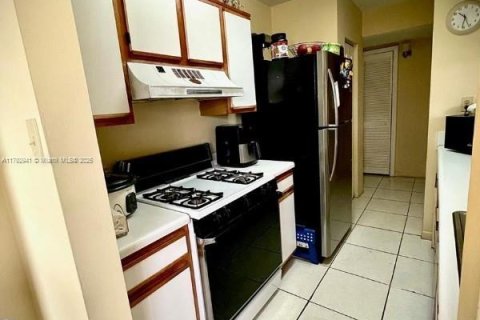 Copropriété à vendre à Miami, Floride: 2 chambres, 101.54 m2 № 1936194 - photo 7