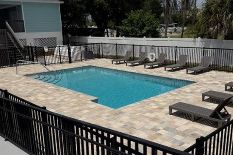 Touwnhouse à louer à Saint Petersburg, Floride: 3 chambres, 214.6 m2 № 2109982 - photo 24