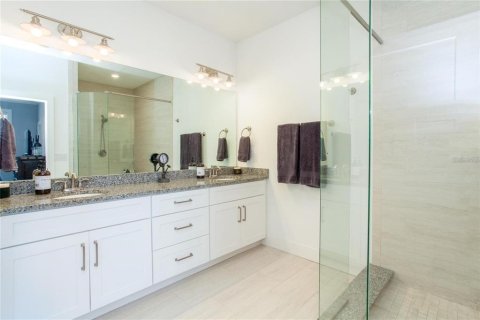 Touwnhouse à louer à Saint Petersburg, Floride: 3 chambres, 214.6 m2 № 2109982 - photo 15