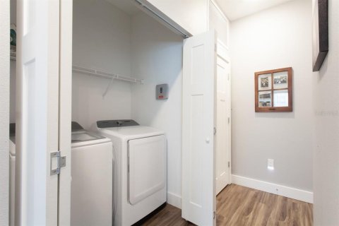 Touwnhouse à louer à Saint Petersburg, Floride: 3 chambres, 214.6 m2 № 2109982 - photo 17