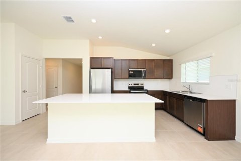 Villa ou maison à louer à Bartow, Floride: 3 chambres, 143.16 m2 № 2415267 - photo 3