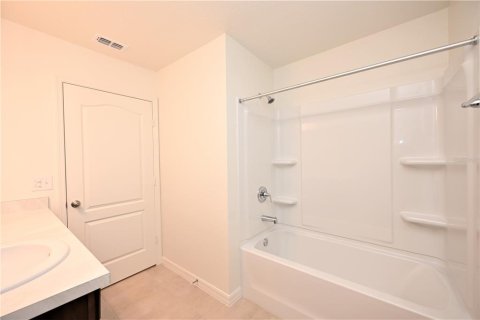 Villa ou maison à louer à Bartow, Floride: 3 chambres, 143.16 m2 № 2415267 - photo 26