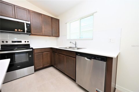 Villa ou maison à louer à Bartow, Floride: 3 chambres, 143.16 m2 № 2415267 - photo 4