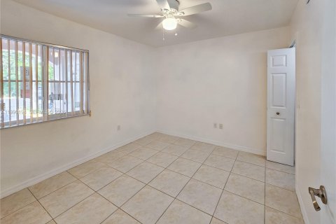 Condominio en venta en Homestead, Florida, 2 dormitorios, 76.37 m2 № 2058944 - foto 17