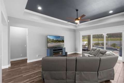 House in Lakeland, Florida 5 bedrooms, 274.99 sq.m. № 1843425 - photo 7